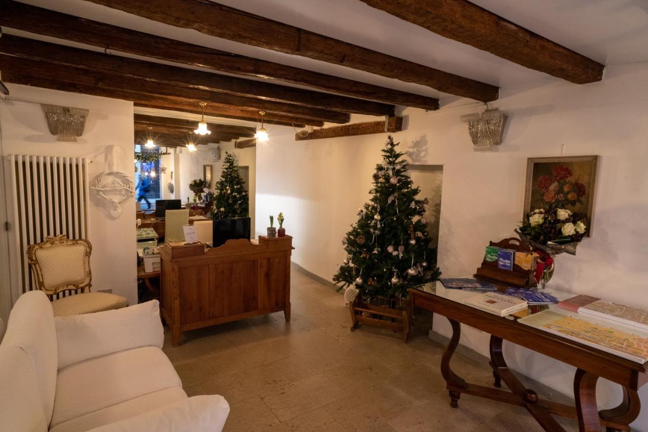 S. Trinita 18, Suites & Rooms Trento Bagian luar foto