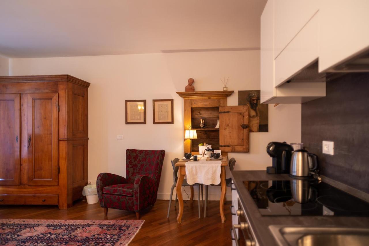 S. Trinita 18, Suites & Rooms Trento Bagian luar foto